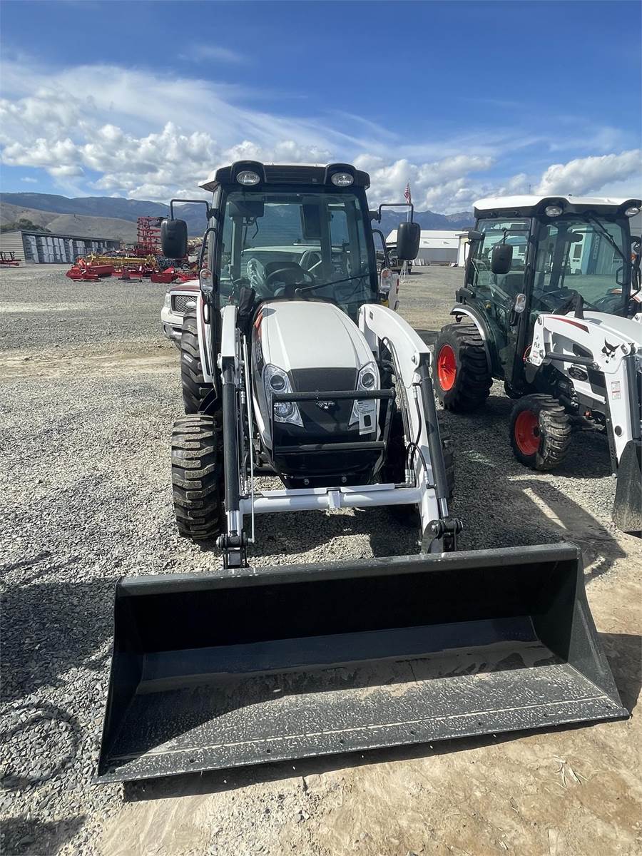 Tractors-40-99-HP-Bobcat-CT5555-41319007