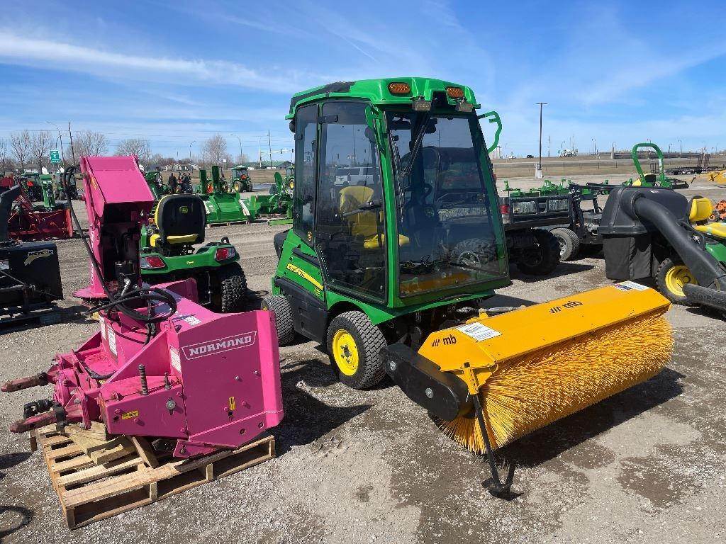 Riding-Lawn-Mowers-John-Deere-1550-46394764